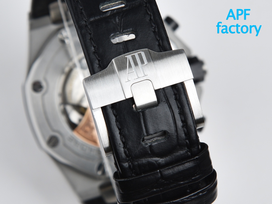 Audemars Piguet Royal Oak Offshore 26238 series 42mm watch