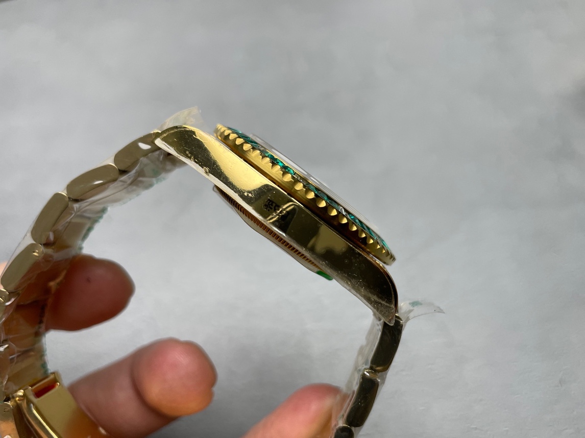 ROF luxury masterpiece, Rolex Submariner rear diamond custom version!