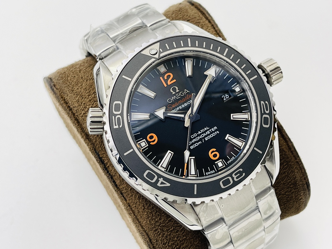 Omega Omega Seamaster Series 600-meter Diving Men's Watch!