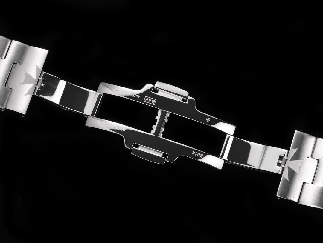 Vacheron Constantin 7900V series, with