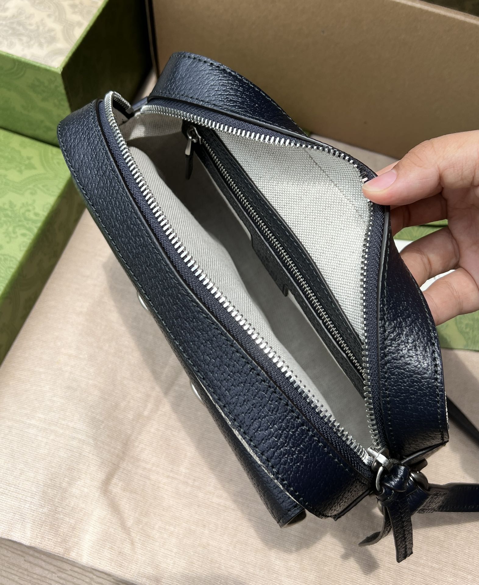 Gucci561030898advanced bag