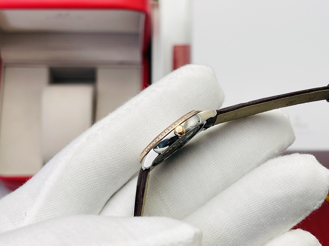 Omega Omega Diefei ladies watch! Challenging perfection, the dial size is 27.4mm