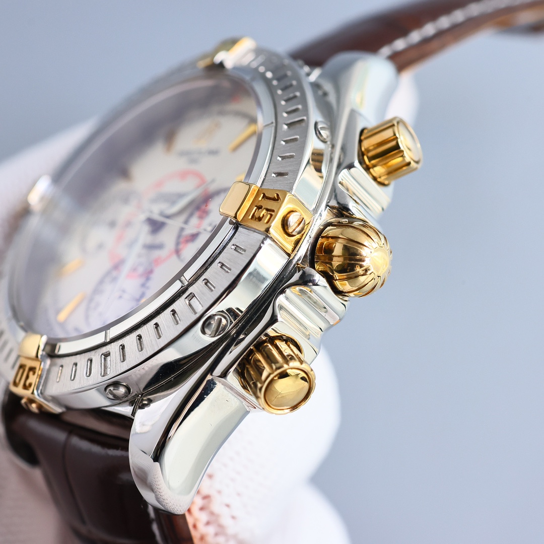 Breitling Avenger B01 Chronograph Watch