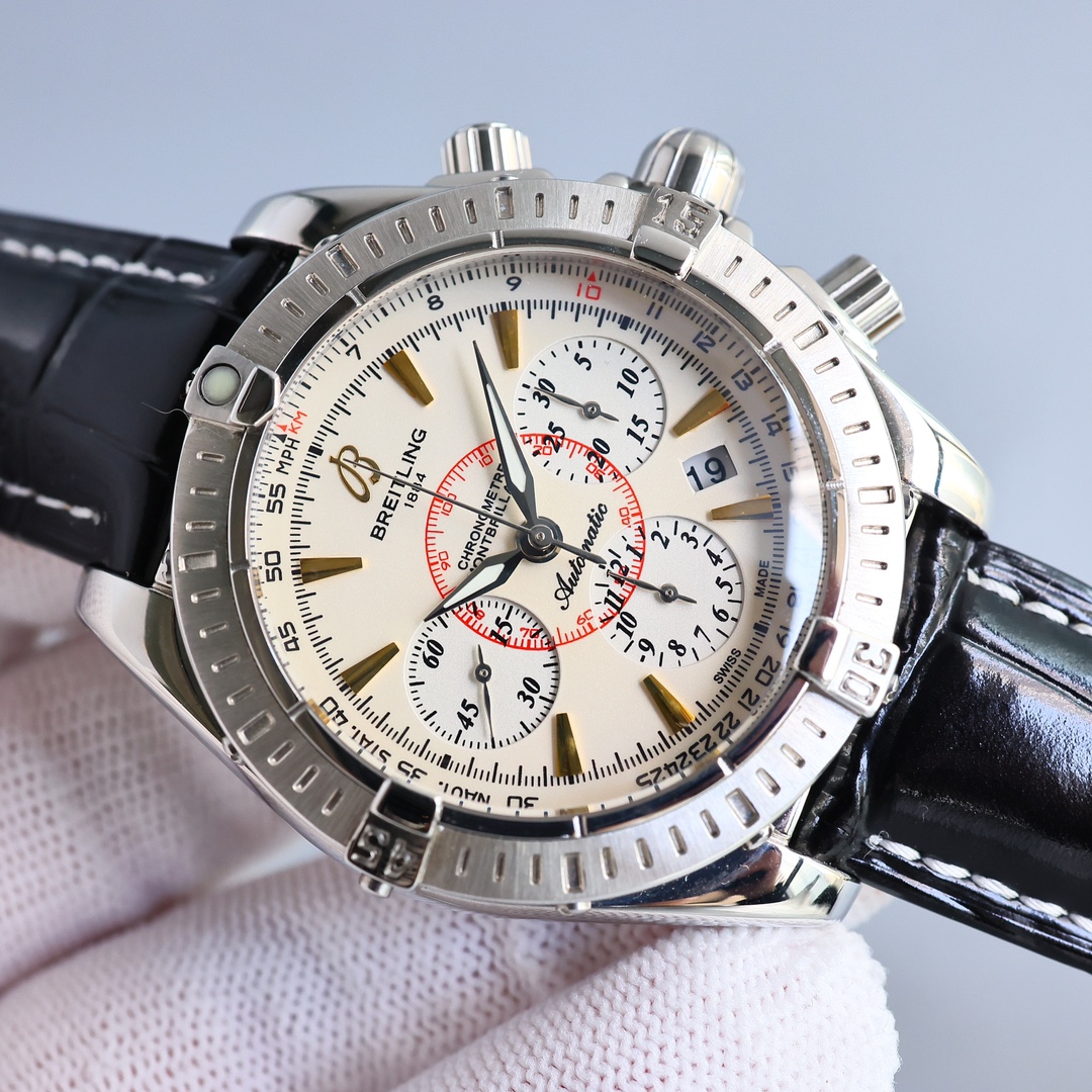 Breitling Avenger B01 Chronograph Watch
