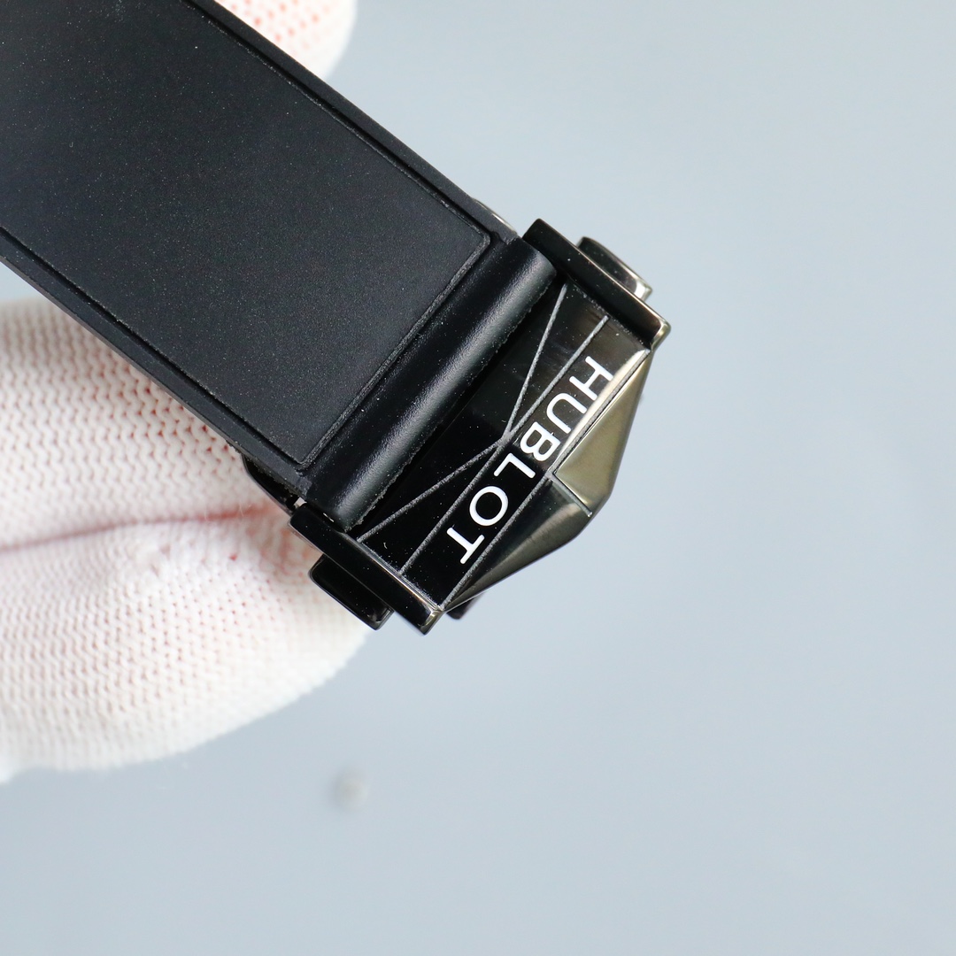 Hublot Big Bang Sang Bleu II Tattoo Second Generation Watch