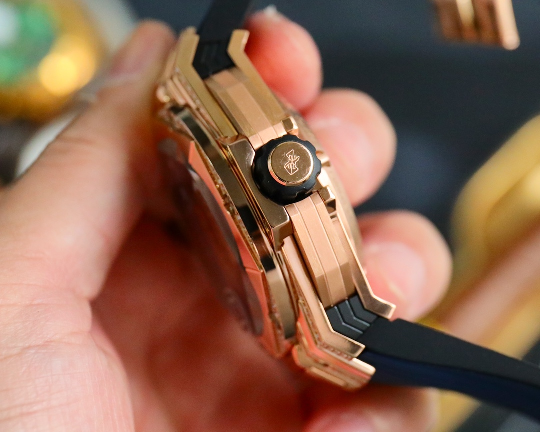 Hublot Big Bang Sang Bleu II Tattoo Second Generation Watch