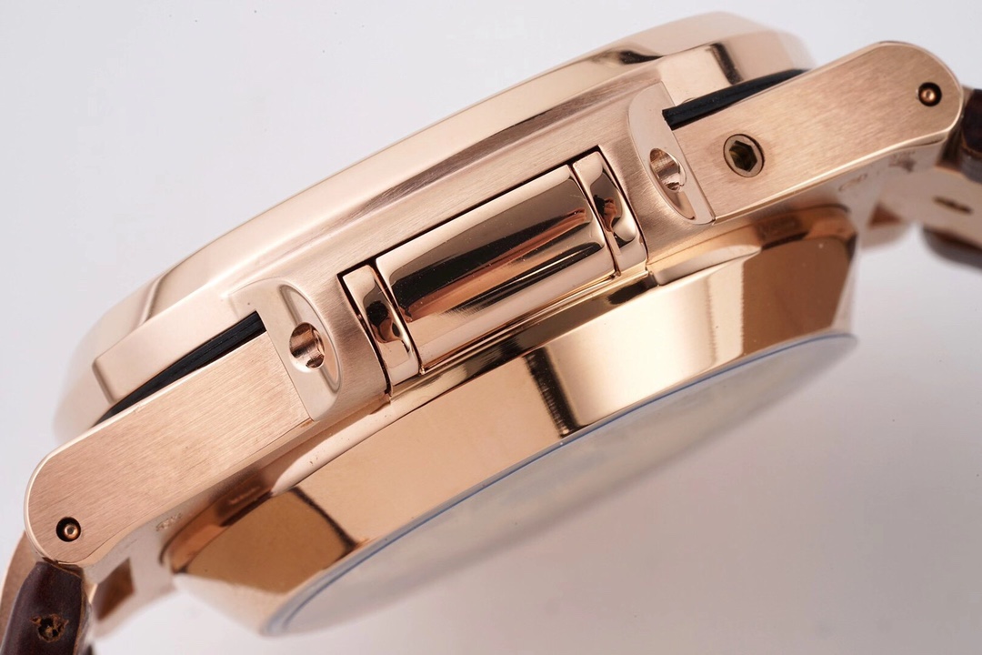 Patek Philippe Nautilus 5980/1A-014 multi-functional chronograph watch