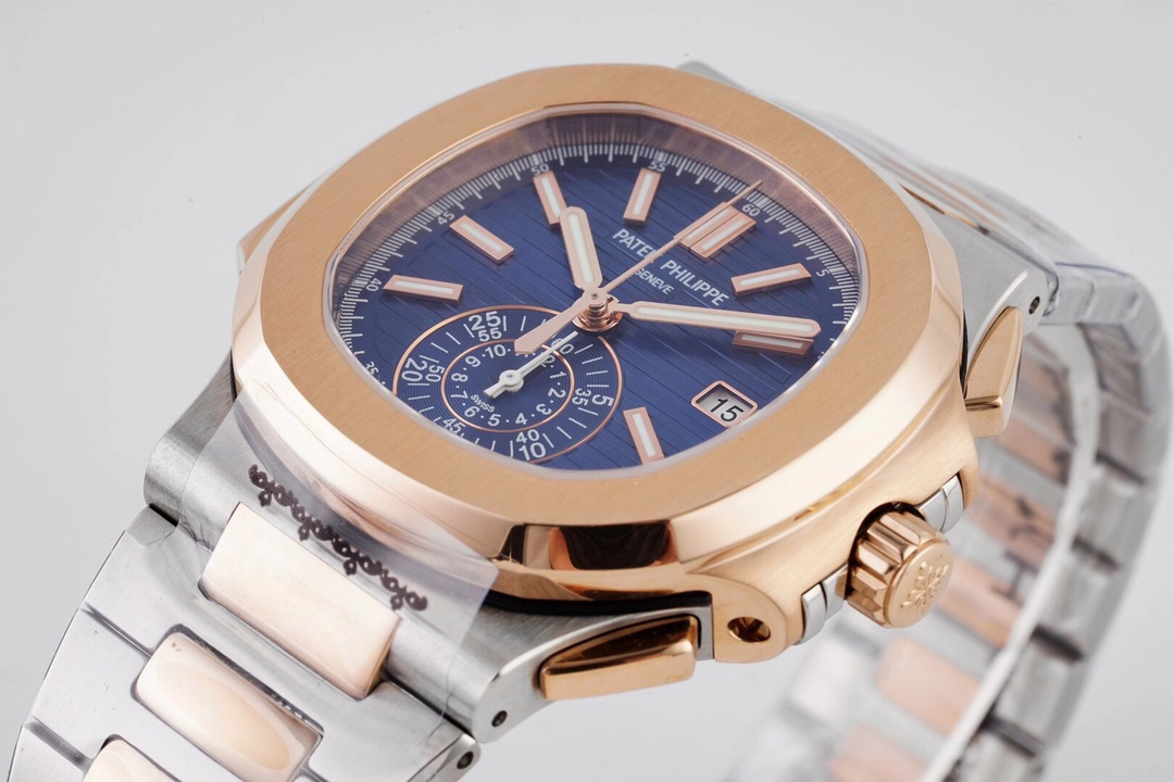 Patek Philippe Nautilus 5980/1A-014 multi-functional chronograph watch