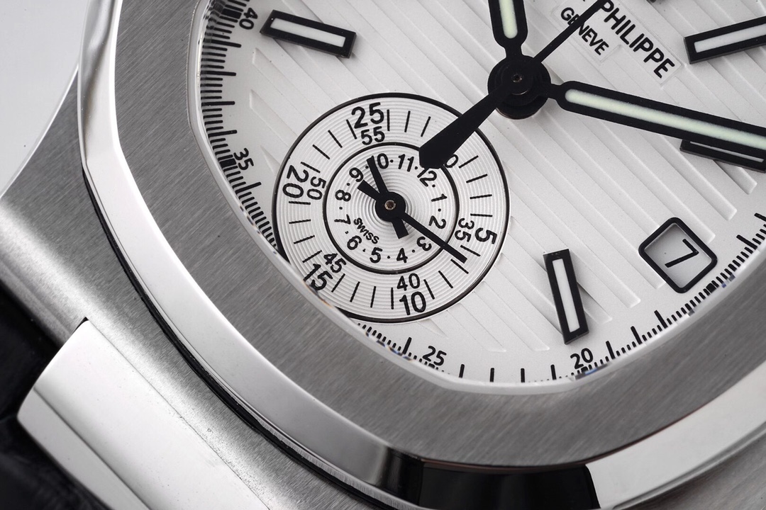 Patek Philippe Nautilus 5980/1A-014 multi-functional chronograph watch