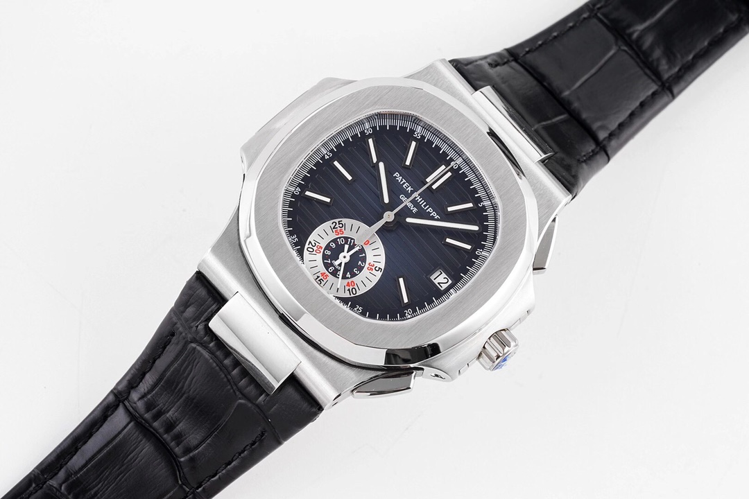 Patek Philippe Nautilus 5980/1A-014 multi-functional chronograph watch