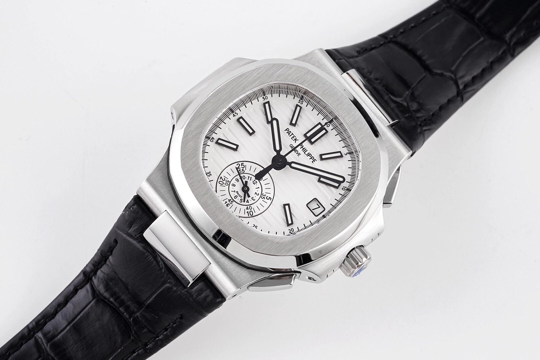 Patek Philippe Nautilus 5980/1A-014 multi-functional chronograph watch