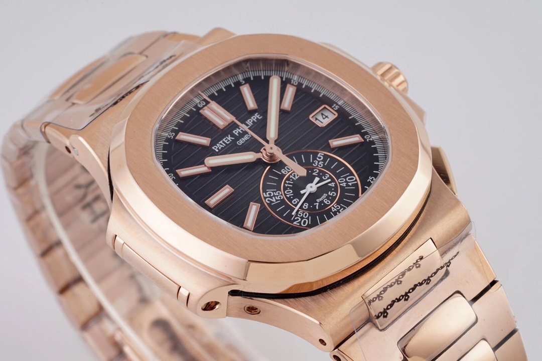 Patek Philippe Nautilus 5980/1A-014 multi-functional chronograph watch