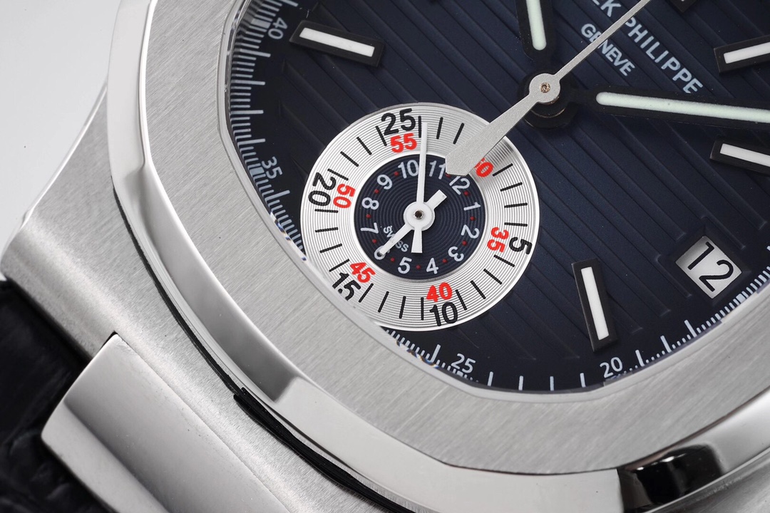 Patek Philippe Nautilus 5980/1A-014 multi-functional chronograph watch
