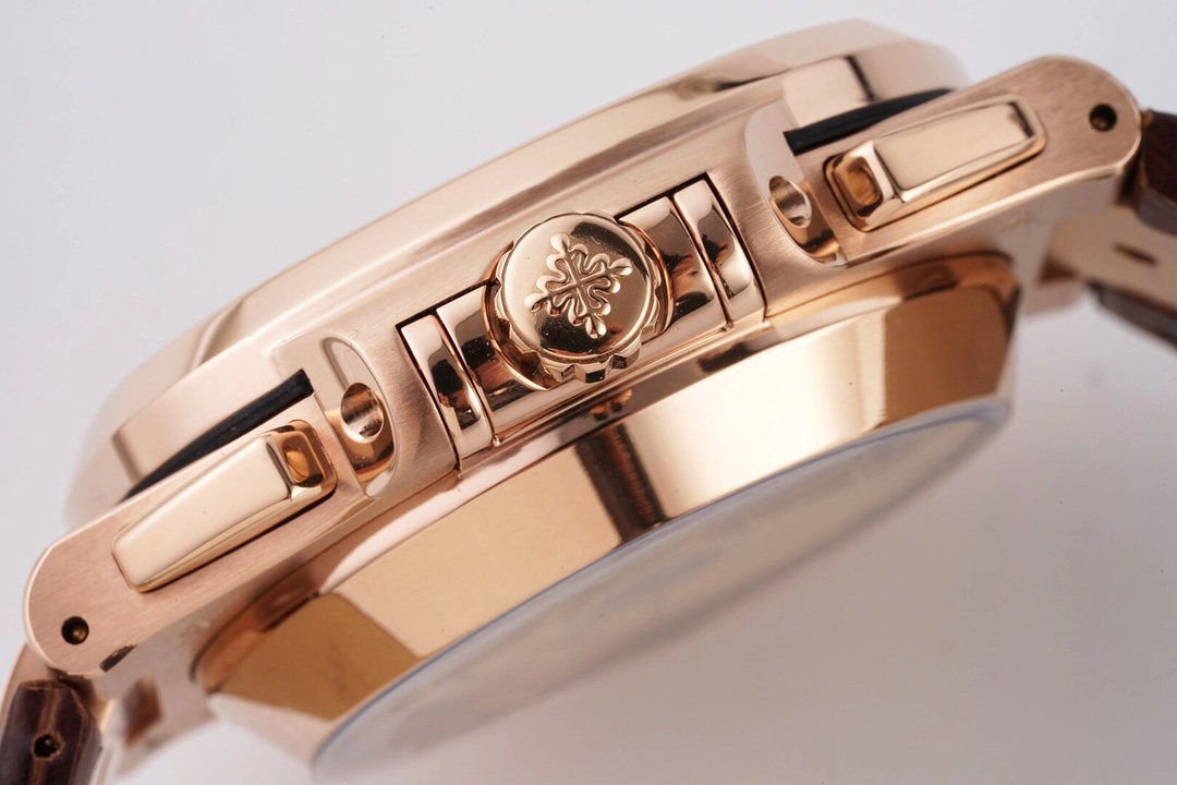 Patek Philippe Nautilus 5980/1A-014 multi-functional chronograph watch