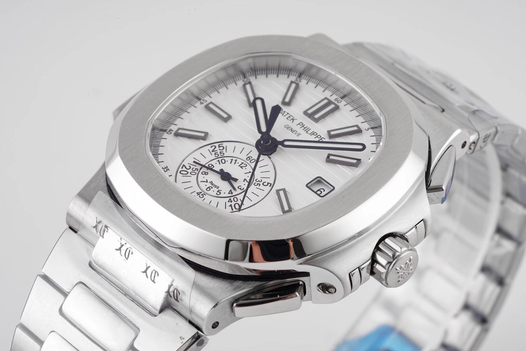 Patek Philippe Nautilus 5980/1A-014 multi-functional chronograph watch