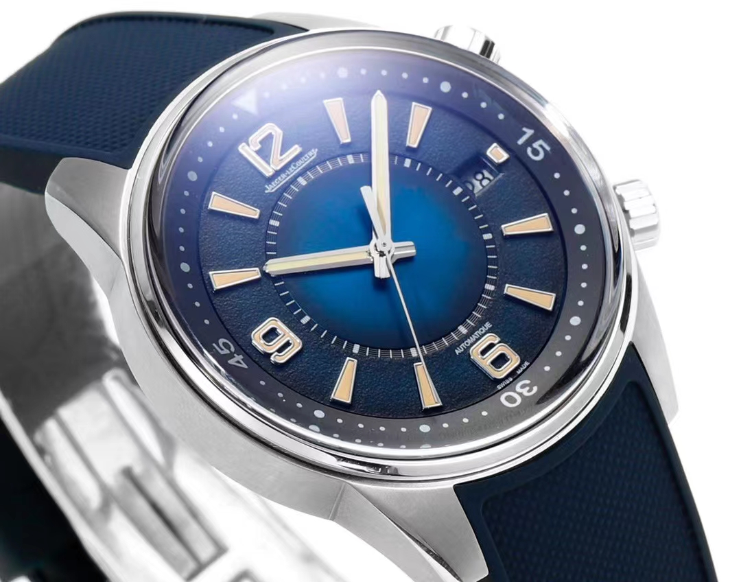 The Jaeger-LeCoultre Beichen series calendar watch