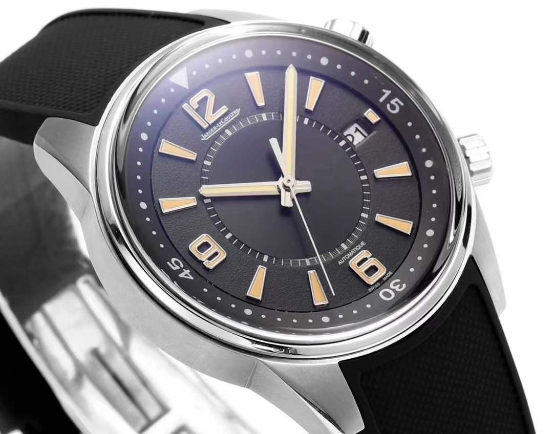 The Jaeger-LeCoultre Beichen series calendar watch