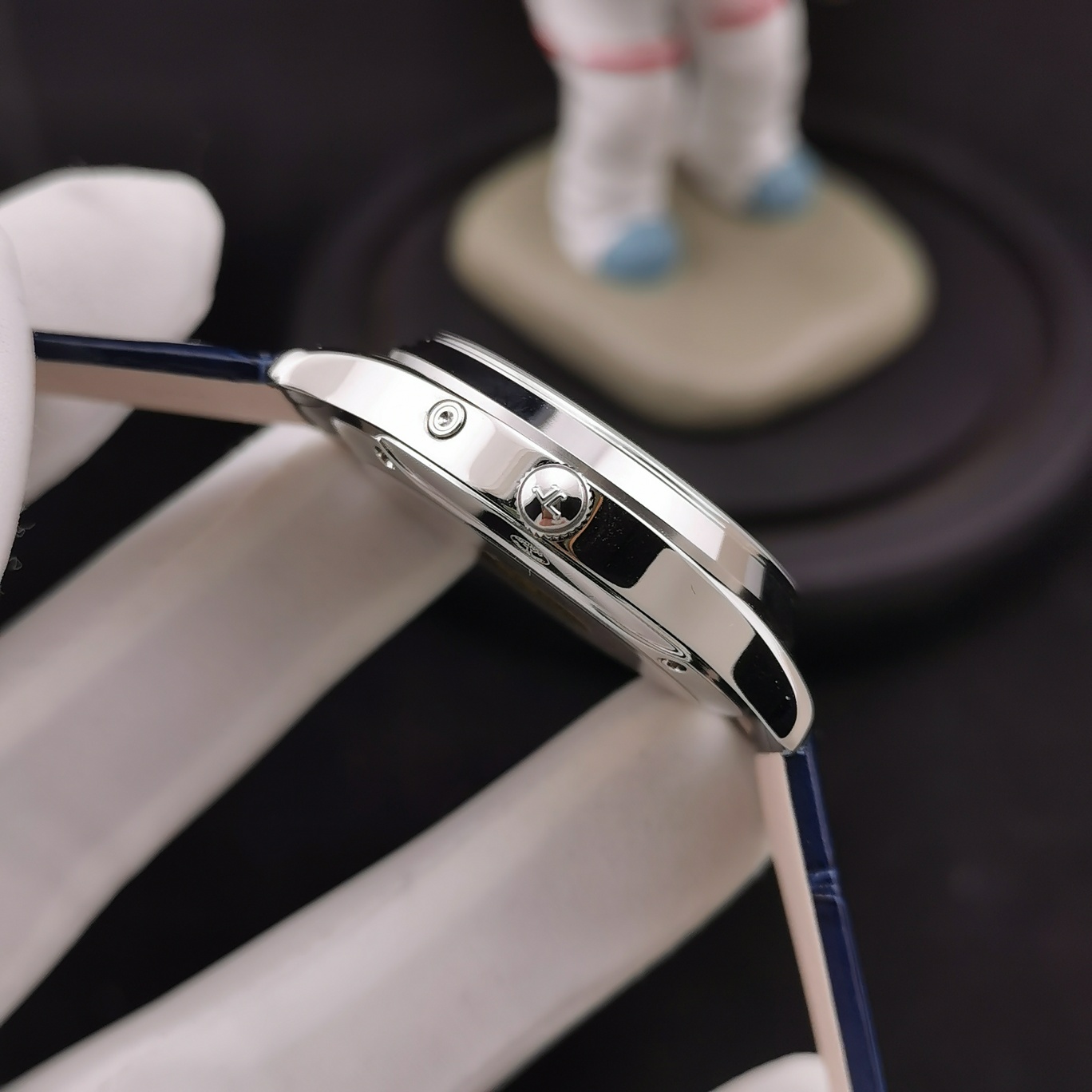 The goddess of stars and moon - Jaeger-LeCoultre Moon Phase Master watch