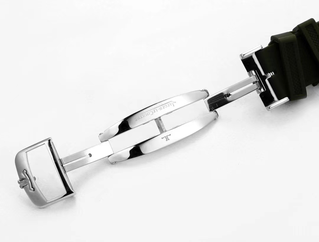 The Jaeger-LeCoultre Beichen series calendar watch