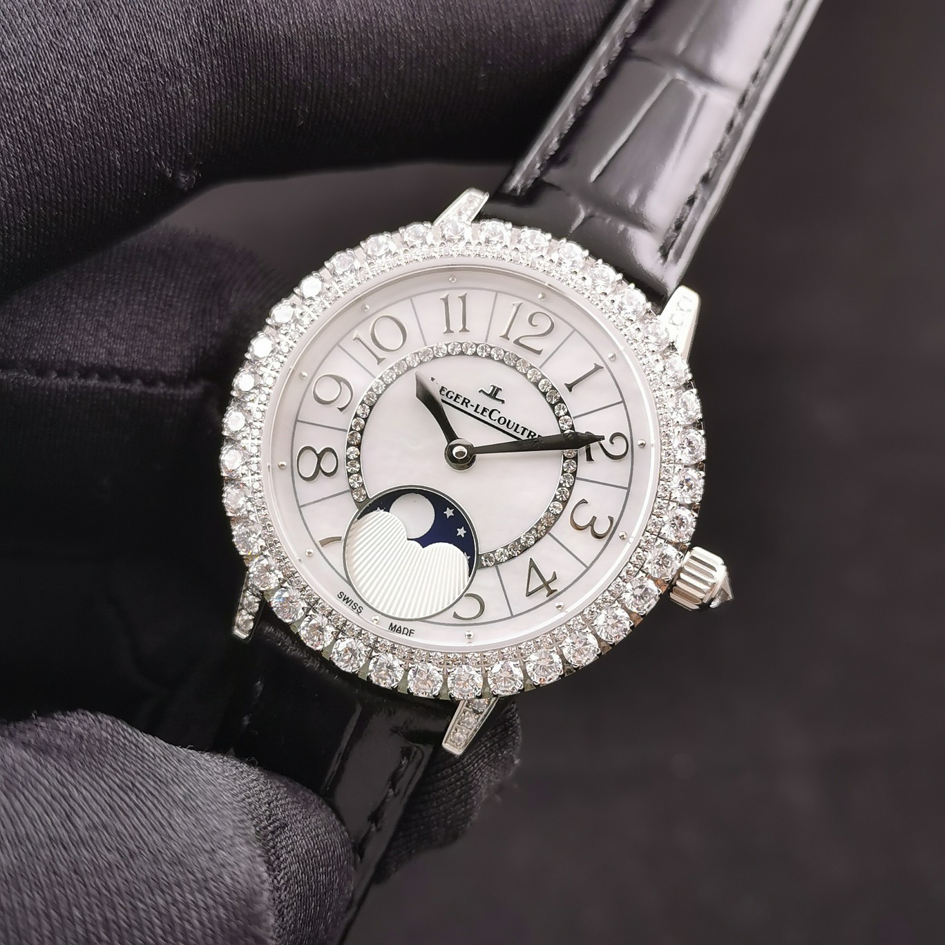 Jaeger-LeCoultre dating series - now launching new Q3523570 watch -