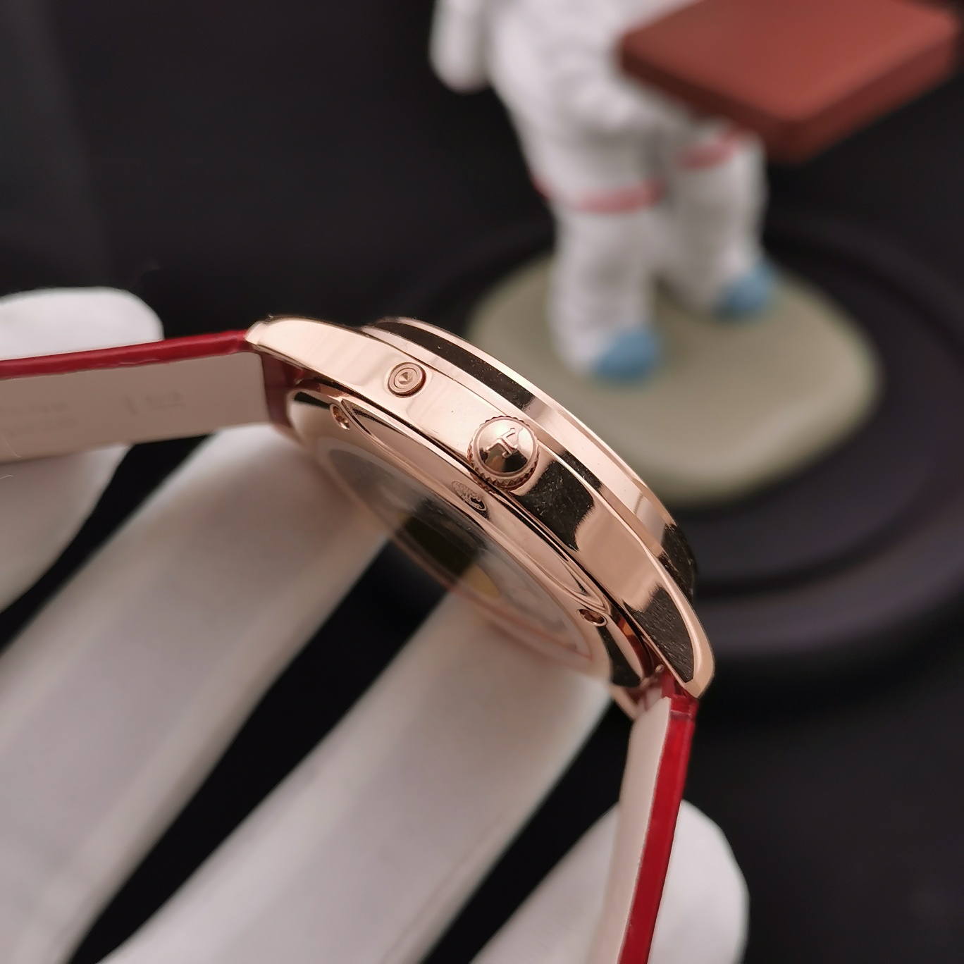 The goddess of stars and moon - Jaeger-LeCoultre Moon Phase Master watch