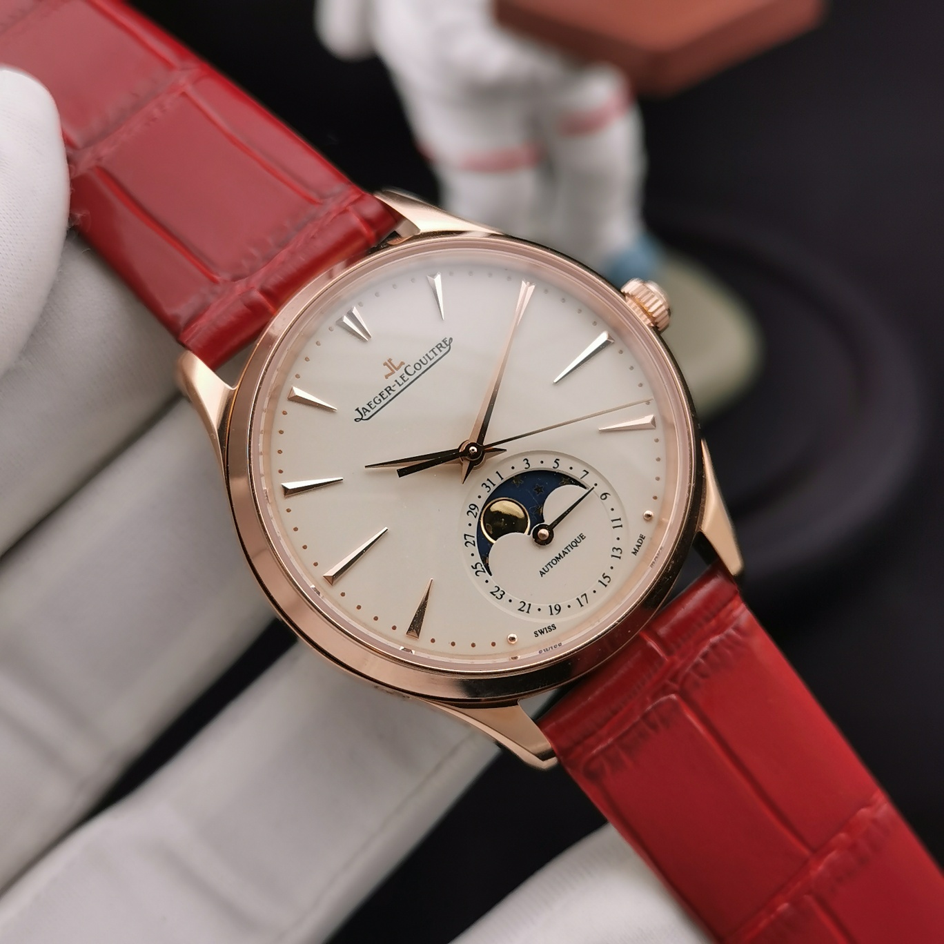 The goddess of stars and moon - Jaeger-LeCoultre Moon Phase Master watch