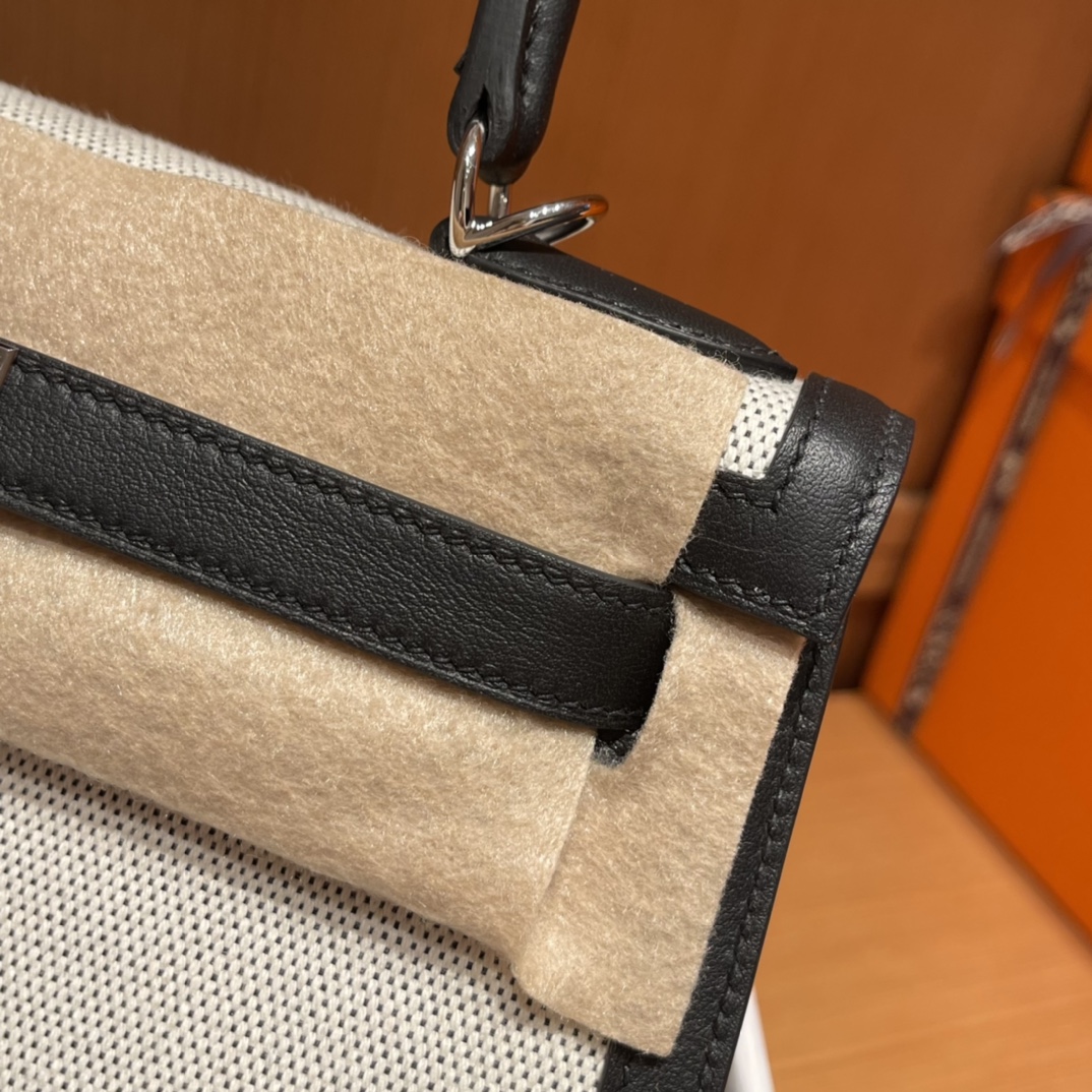 Hermès limited edition kelly 28cm Kelly