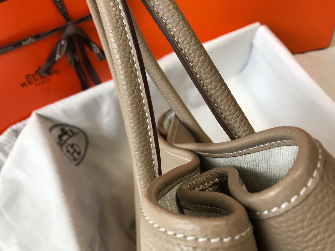 Hermès 𝑮𝒂𝒓𝒅𝒆𝒏 𝒑𝒂𝒓𝒕𝒚 ɞ▪️▪️▪️Ittledove Gray🐚