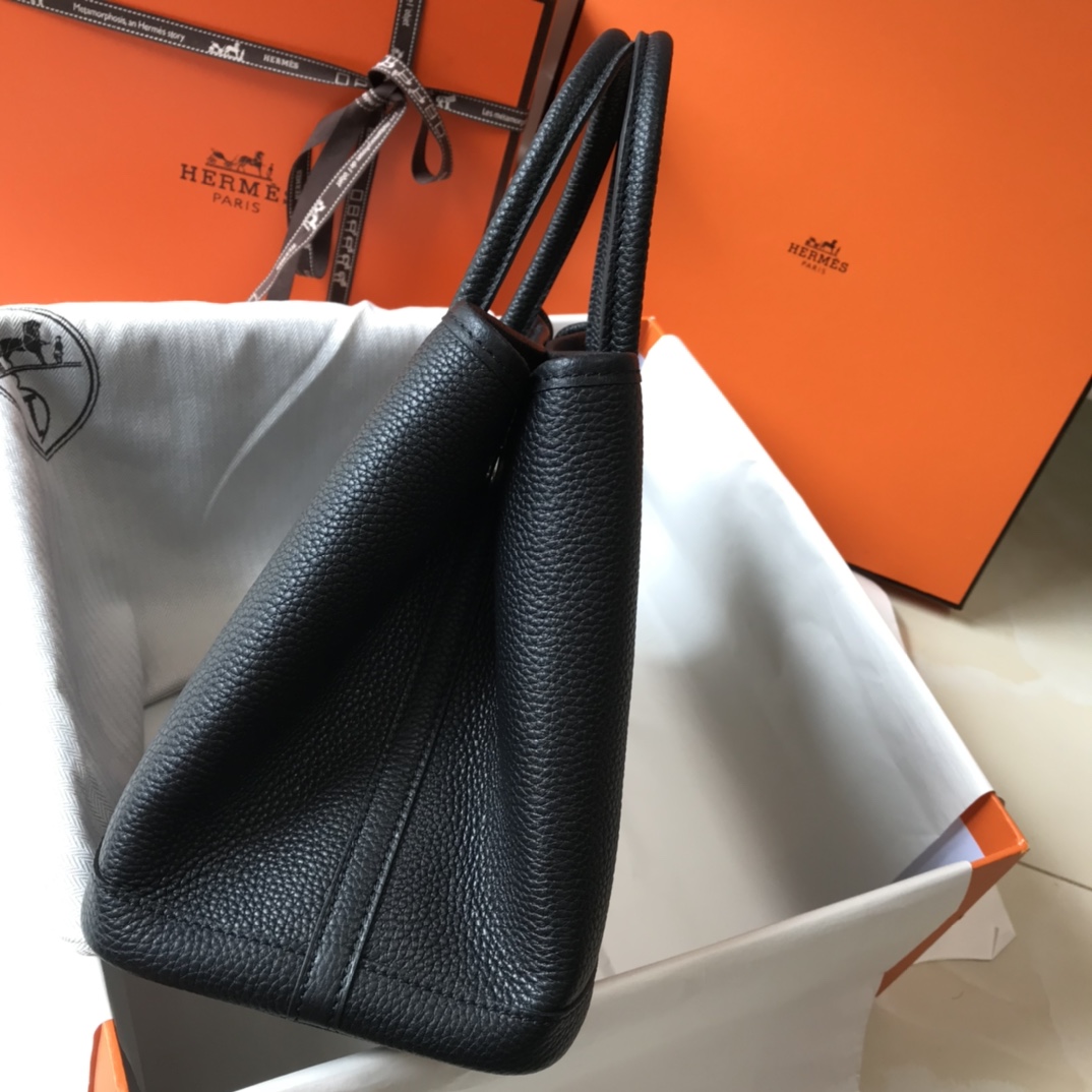 Hermès 𝑮𝒂𝒓𝒅𝒆𝒏 𝒑𝒂𝒓𝒕𝒚 ɞ▪️▪️▪️Classic Black▪️.