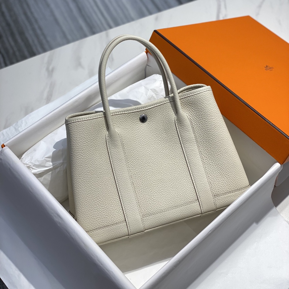 Hermès 𝑮𝒂𝒓𝒅𝒆𝒏 𝒑𝒂𝒓𝒕𝒚 ɞ▪️Milkshake White.