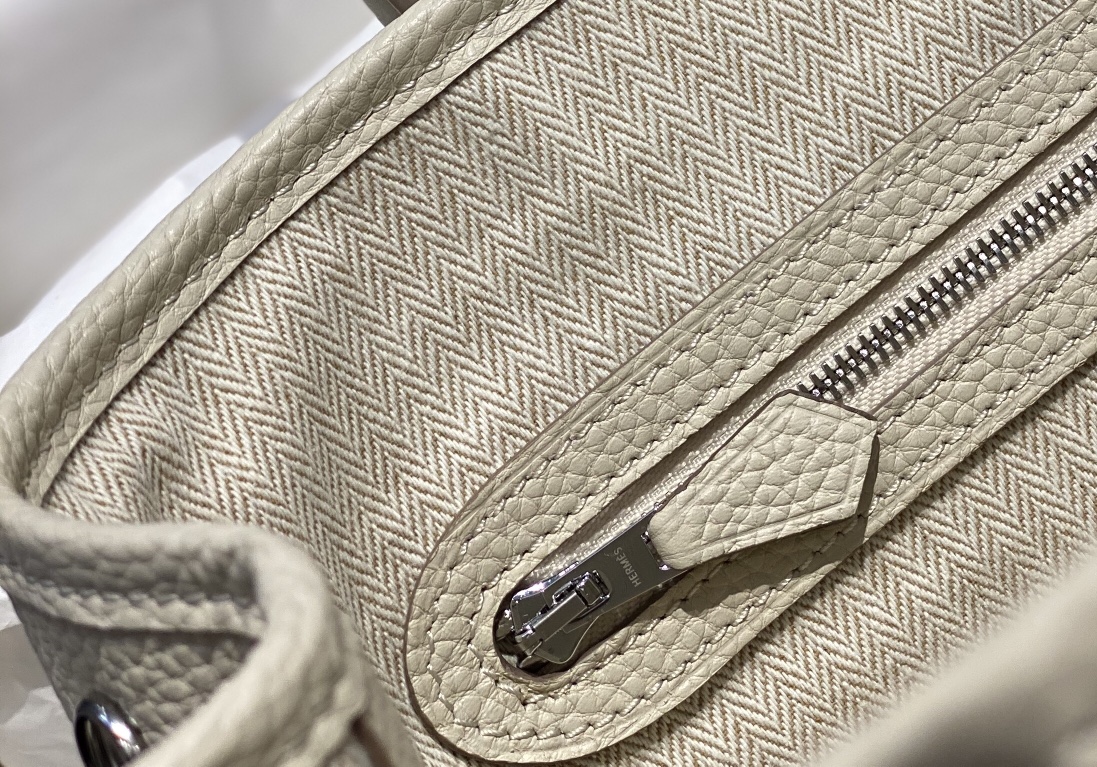 Hermès 𝑮𝒂𝒓𝒅𝒆𝒏 𝒑𝒂𝒓𝒕𝒚 ɞ▪️Milkshake White.