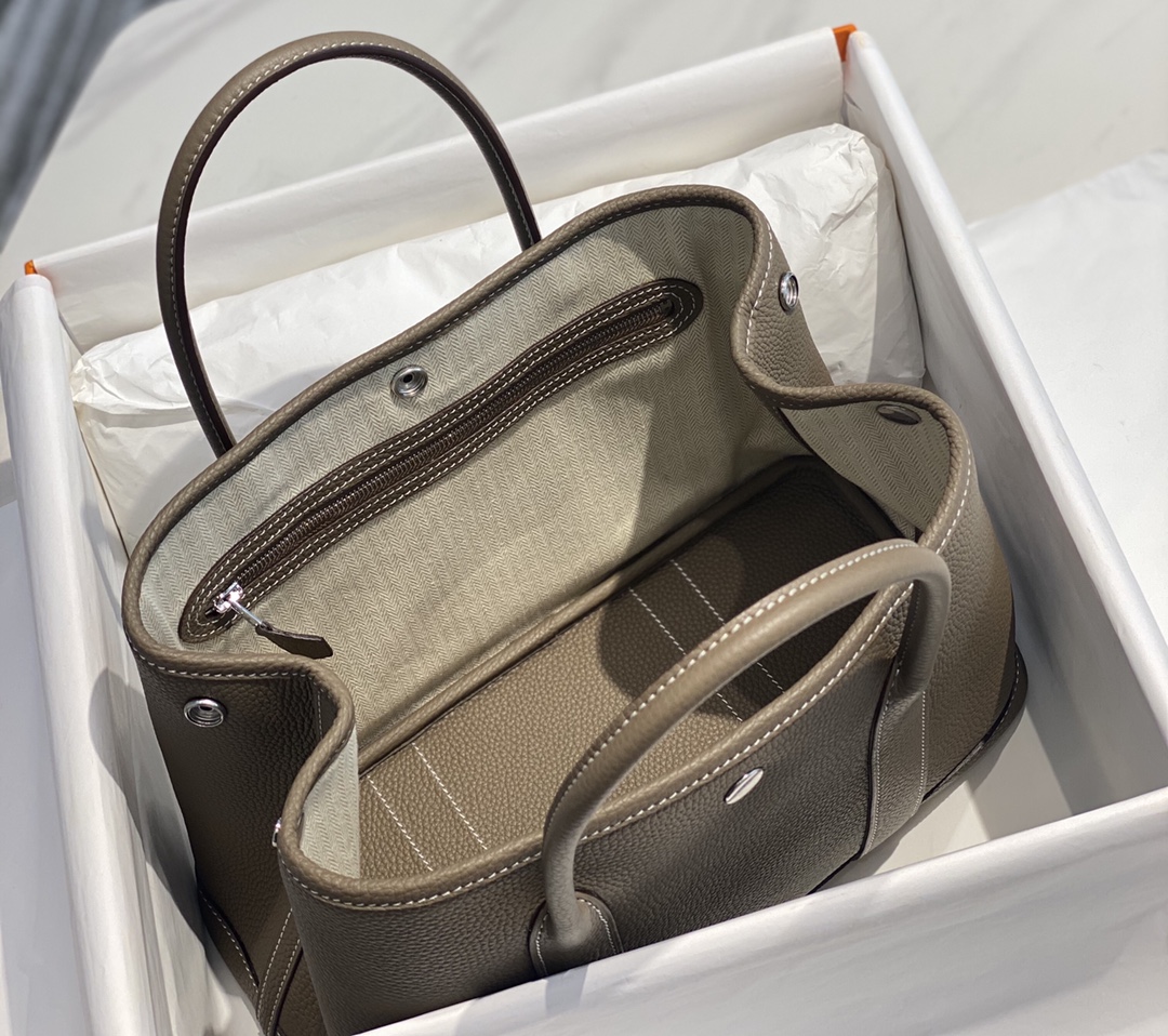 Hermès 𝑮𝒂𝒓𝒅𝒆𝒏 𝒑𝒂𝒓𝒕𝒚 ɞ▪️▪️elephant gray.