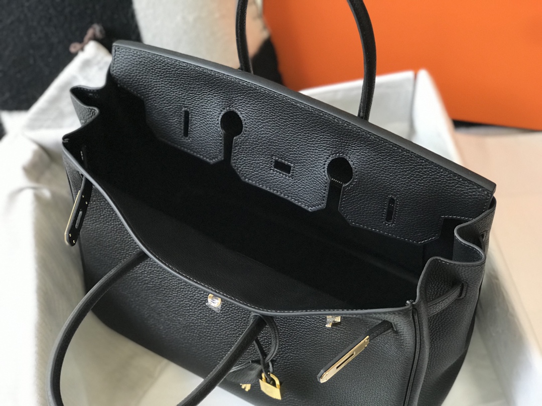 Hermes 𝑫𝒓𝒆𝒂𝒎 𝒃𝒂𝒈 ✐. Classic black (gold and silver buckle)