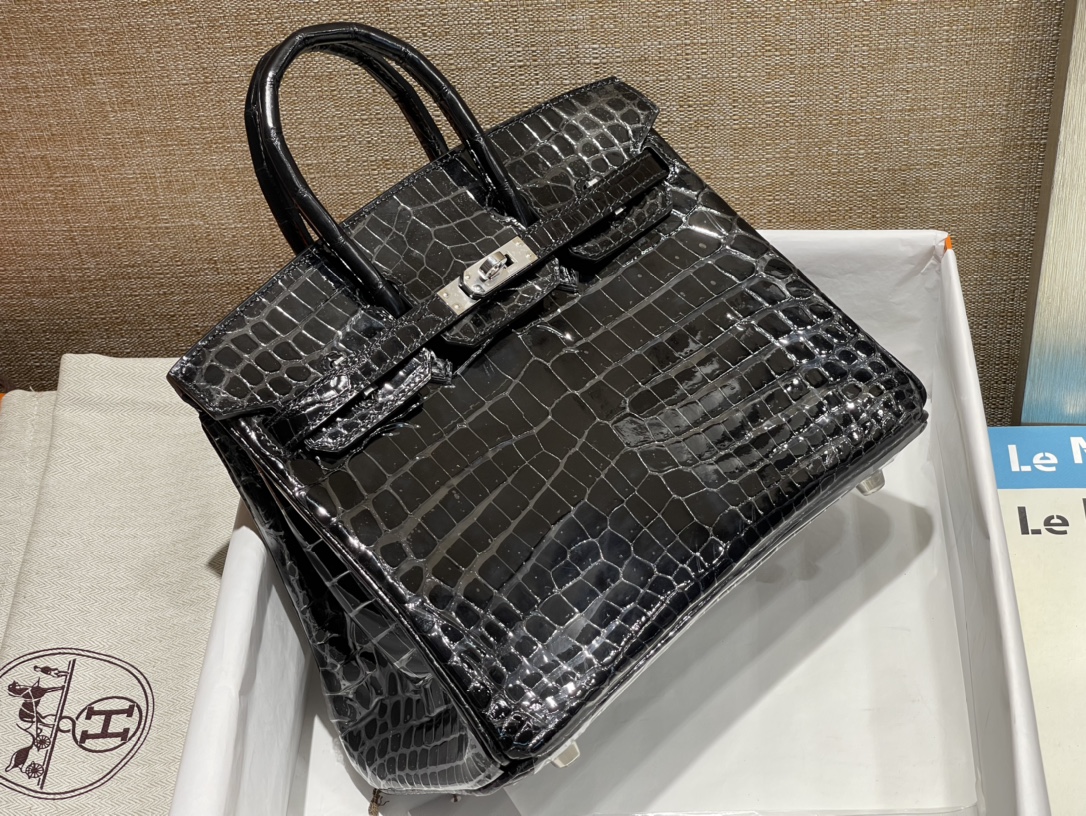 Hermès number: KL25