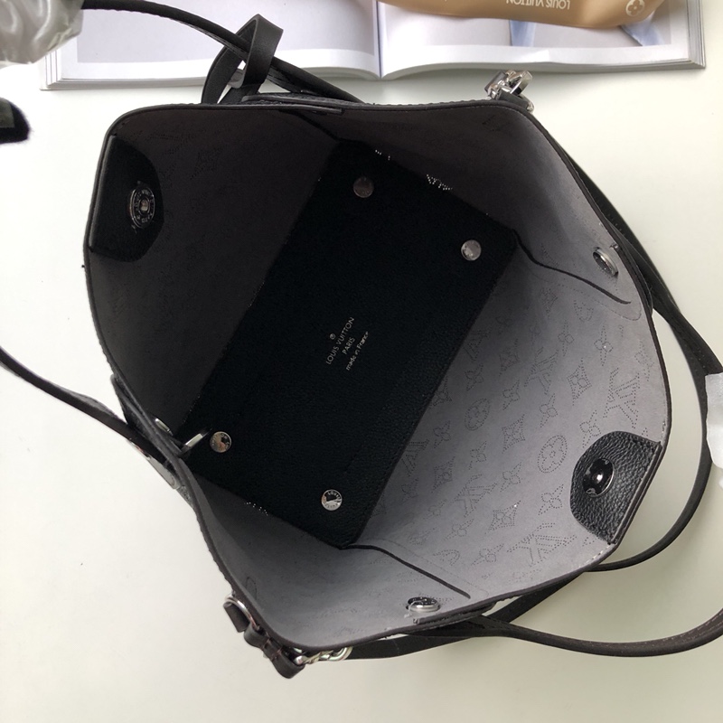 LV [item number] M54353 (running quantity model)