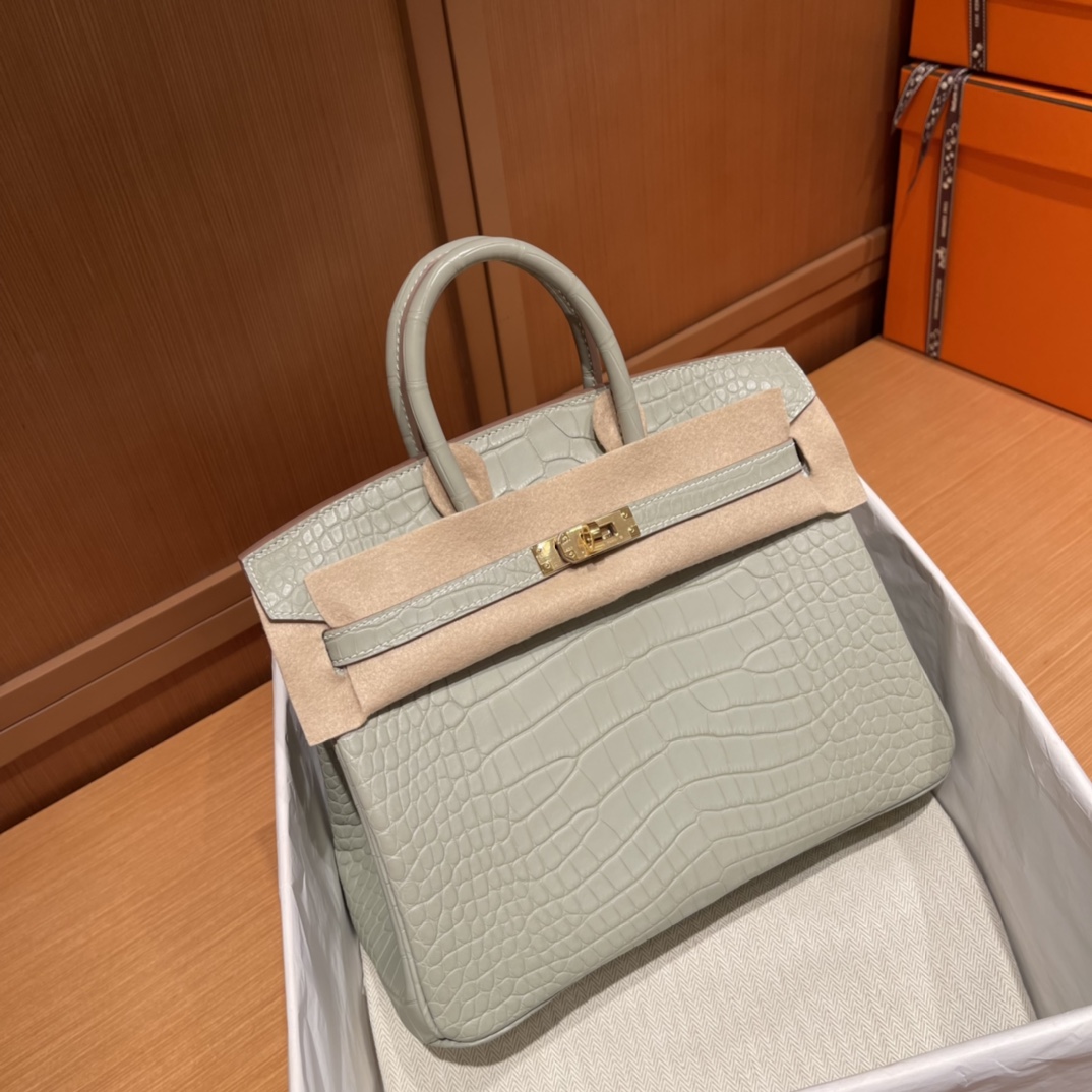 Hermès stock Birkin 25cm Nile crocodile