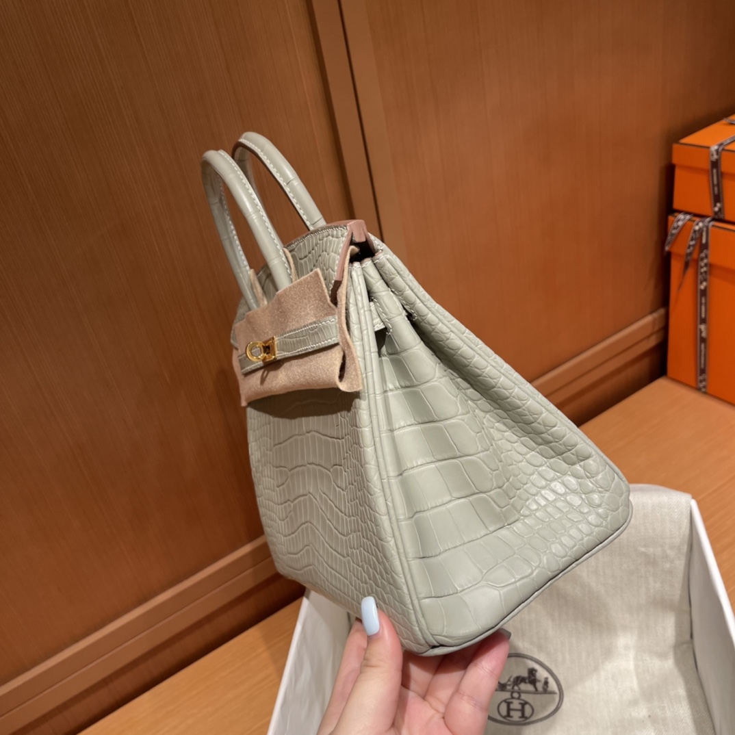 Hermès stock Birkin 25cm Nile crocodile