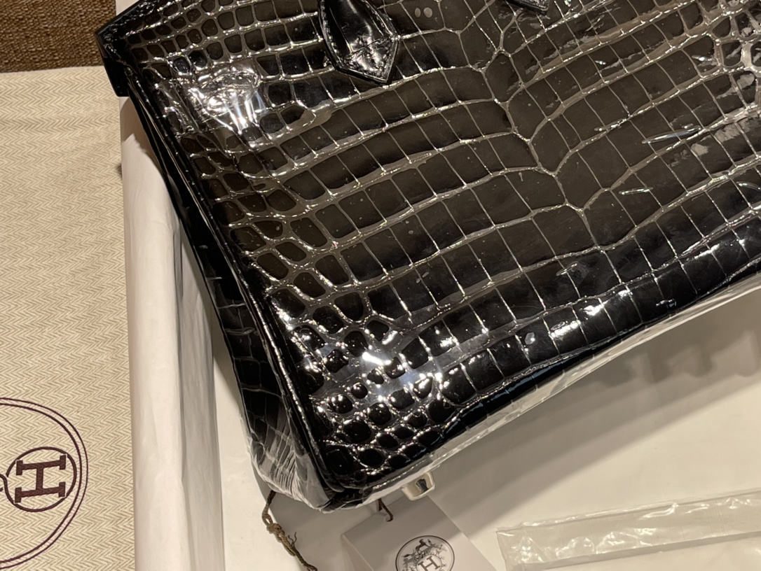 Hermès number: KL25