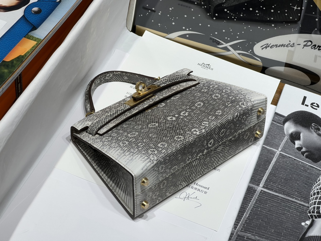 Hermès number: kellyMini ll generation