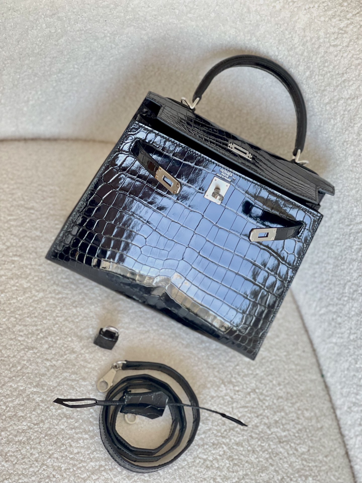 Hermès number: KL25