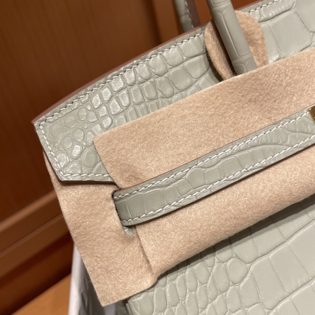 Hermès stock Birkin 25cm Nile crocodile