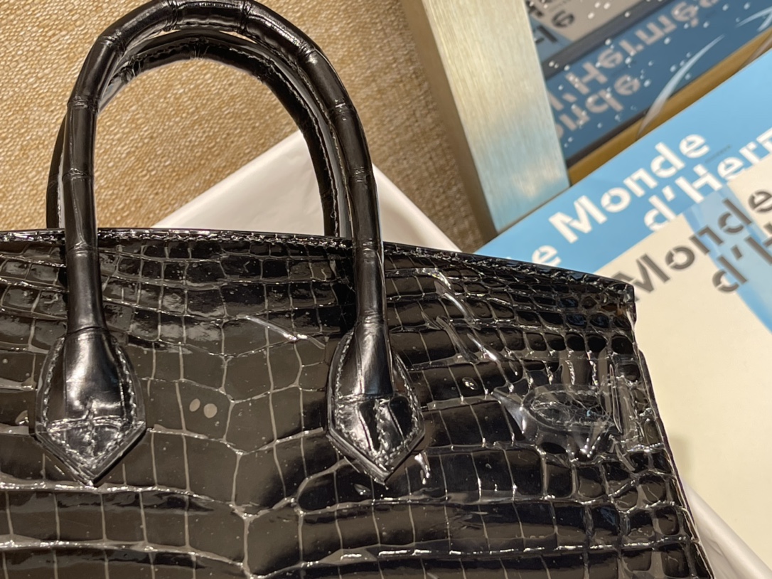 Hermès number: KL25