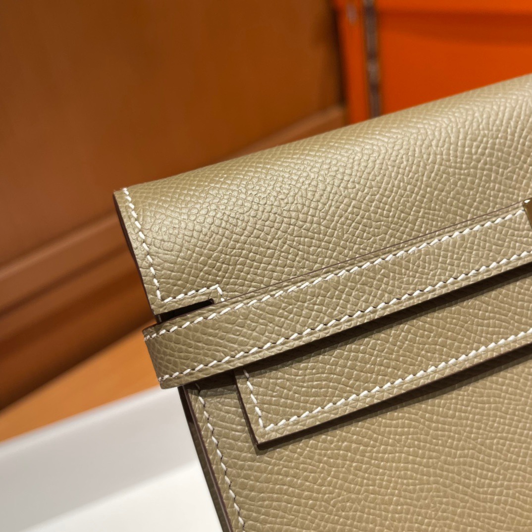 Hermès Kelly Classic Wallet