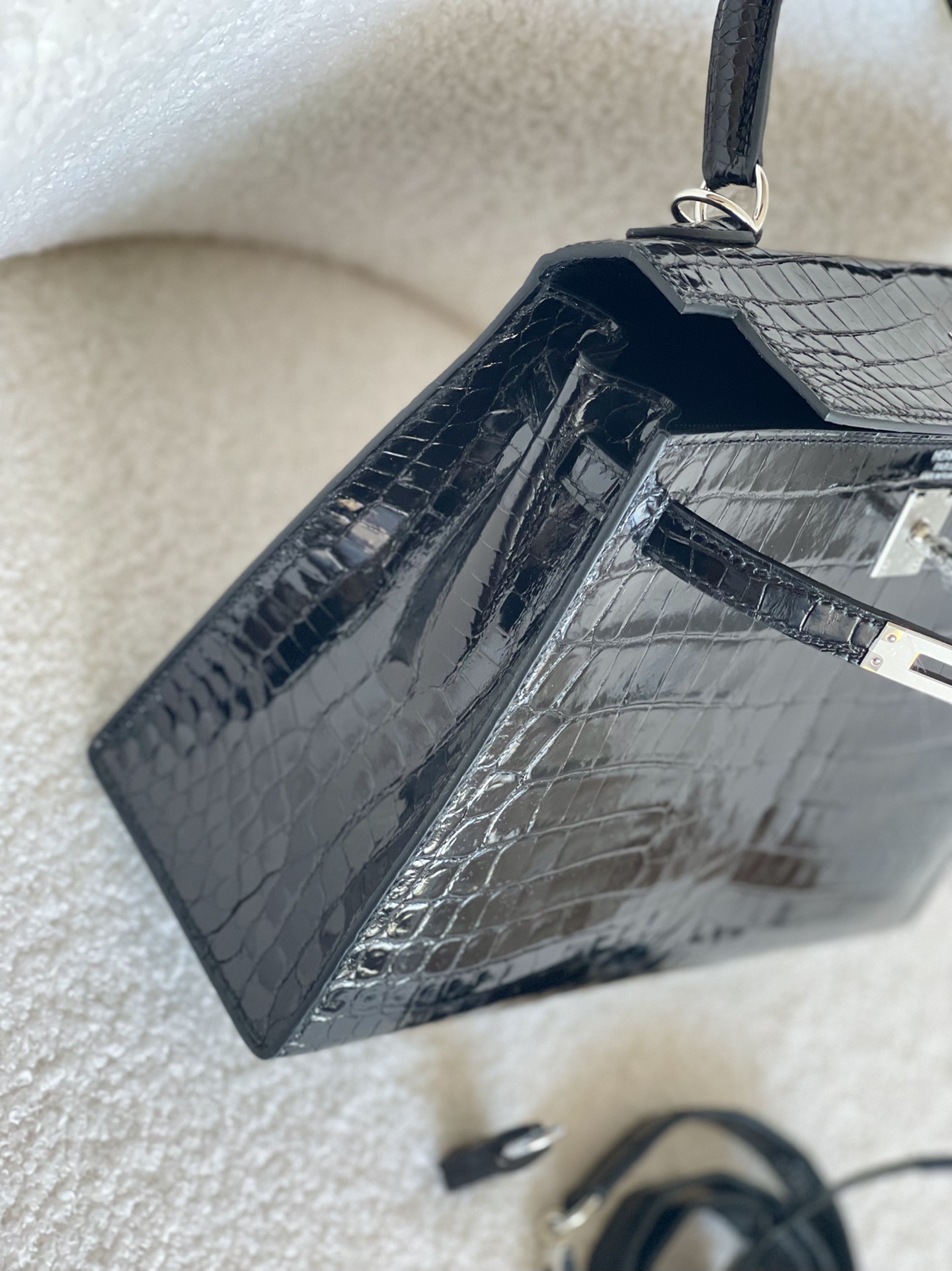 Hermès number: KL25