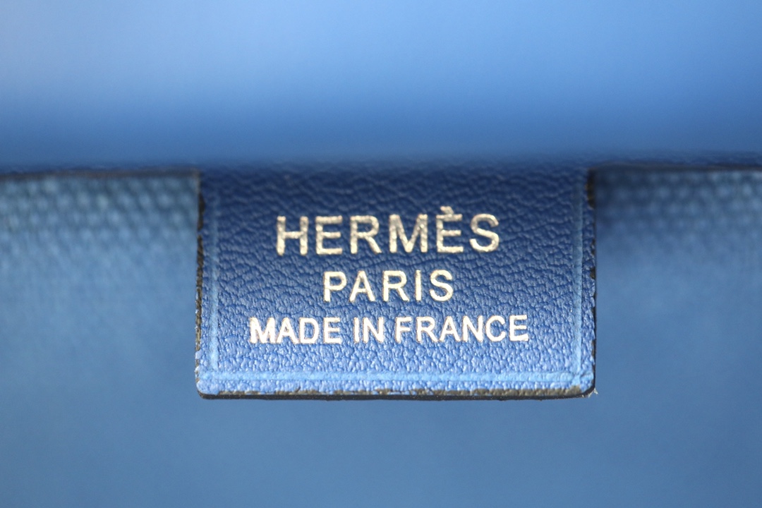 Hermès model: BK35
