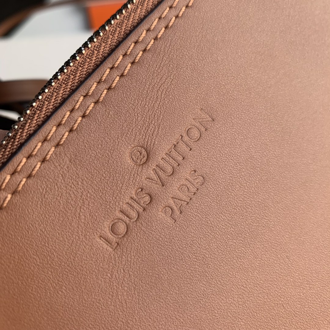 LV [item number] M54353 (running quantity model)