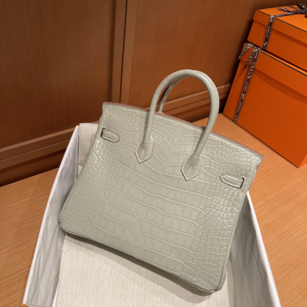 Hermès stock Birkin 25cm Nile crocodile