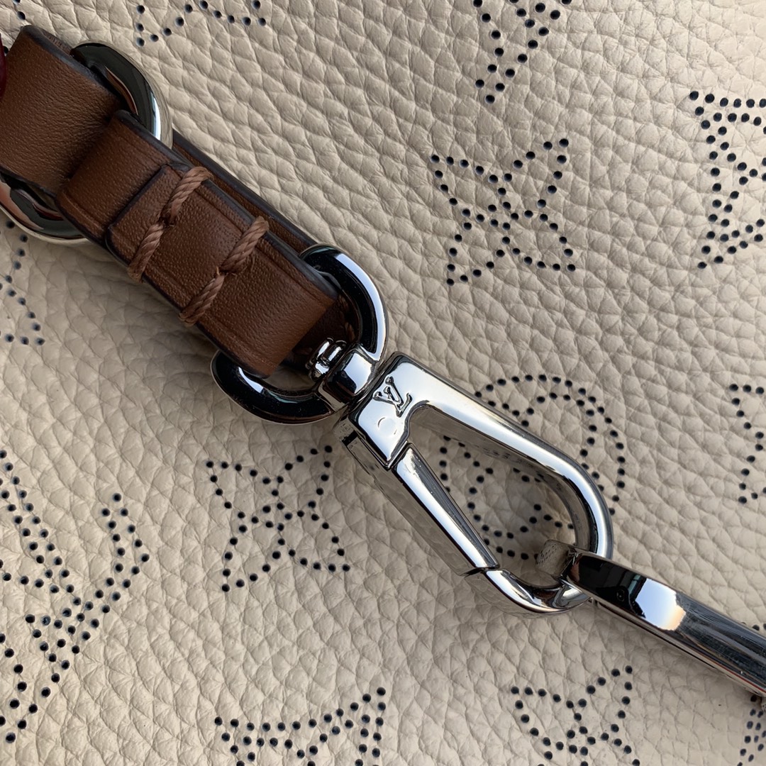 LV [item number] M54353 (running quantity model)