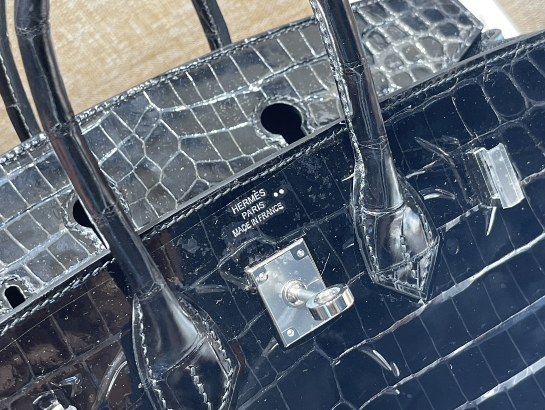 Hermès number: KL25