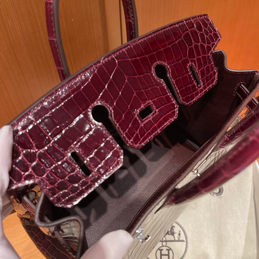Hermès stock Birkin 25cm crocodile Nlio